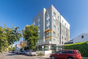 The Iris in Los Angeles, CA - Building Photo
