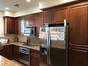 5218 S Esprit Loop in Dublin, CA - Building Photo - Building Photo