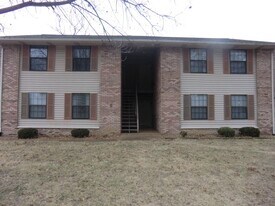 3 Quail Hollow Ct, Unit 3 D Quail Hollow in Glen Carbon, IL - Building Photo