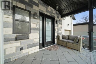 18 Florida Crescent in Toronto, ON - Building Photo - Building Photo