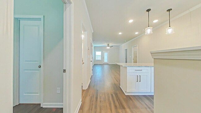 5076 Samuel Rd in Grovetown, GA - Building Photo - Building Photo