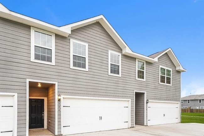 544 Solomon Ln in Brookshire, TX - Building Photo - Building Photo