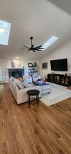 2031 SW 75th Terrace in Gainesville, FL - Foto de edificio - Building Photo