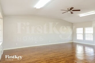 6127 Bright Valley Dr in San Antonio, TX - Building Photo - Building Photo