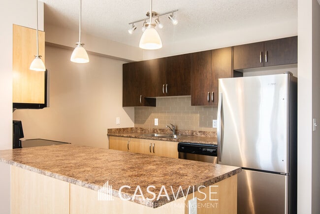 property at 9113-111 111 Ave NW