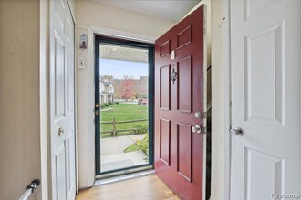 44563 Savery Dr in Canton Township, MI - Building Photo - Building Photo