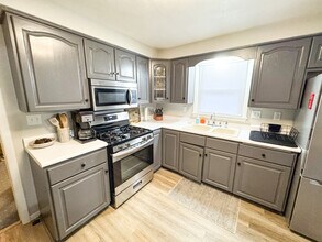 615 W Timothy Dr in Peoria, IL - Building Photo - Building Photo