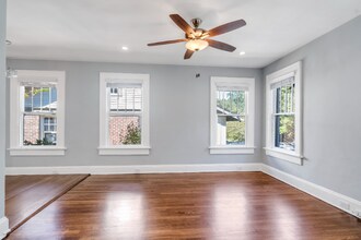 128 Ponce De Leon Ct in Decatur, GA - Building Photo - Building Photo