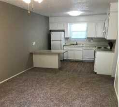 Jackson Square in Lubbock, TX - Building Photo - Building Photo
