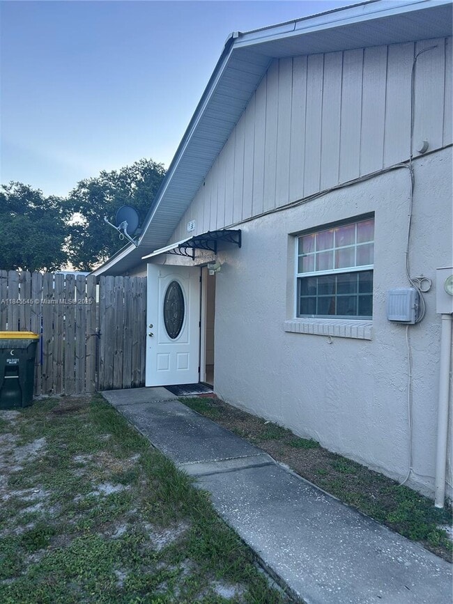 property at 4617 Navarre Ave