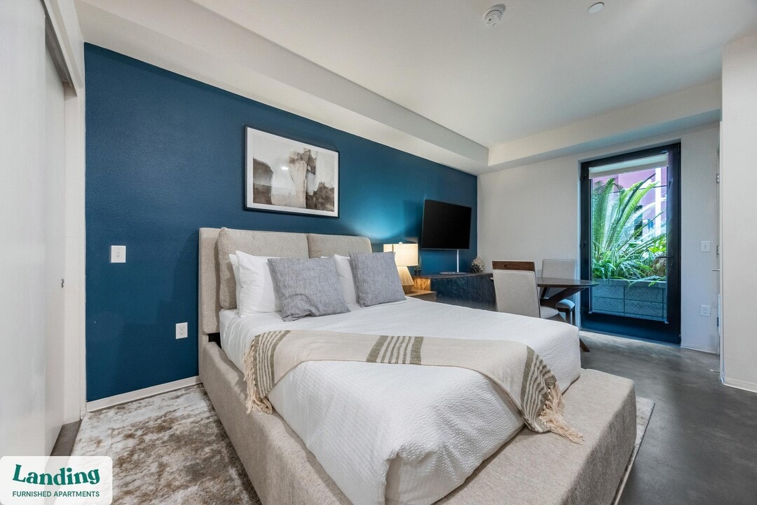 8312 Lake Murray Blvd in San Diego, CA - Building Photo