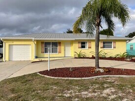 8504 43rd Ave Dr W in Bradenton, FL - Building Photo