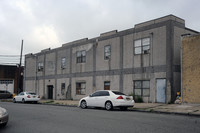 388 Smith St in Perth Amboy, NJ - Foto de edificio - Building Photo