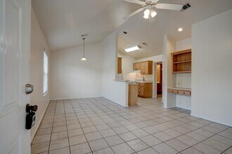 427 Lindsey St in San Marcos, TX - Building Photo - Building Photo