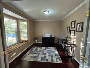 7619 Mill Springs Dr in Dublin, OH - Foto de edificio - Building Photo