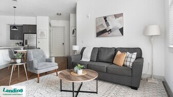 2511 Montopolis Dr in Austin, TX - Building Photo