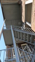 548 Grandview Ave in East Pittsburgh, PA - Building Photo