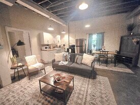 1009 Jefferson St in Lynchburg, VA - Building Photo