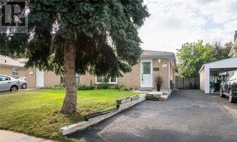 534 Lana Terrace in Mississauga, ON - Building Photo