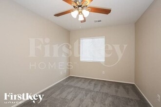 8313 Vickers Canyon St in Las Vegas, NV - Building Photo - Building Photo