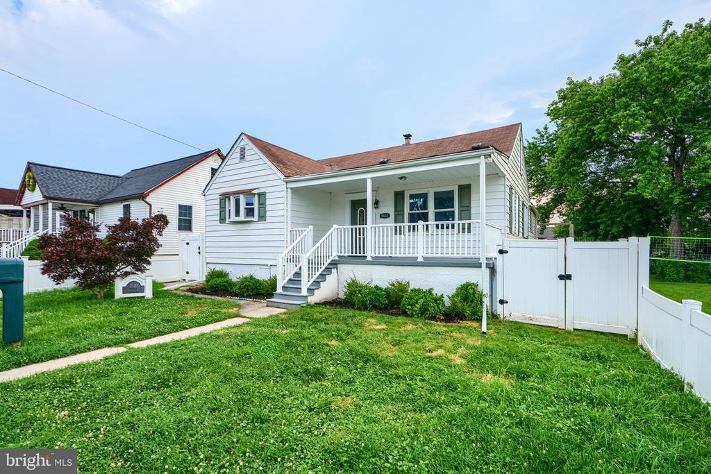 1910 Tolson Ave in Dundalk, MD - Building Photo