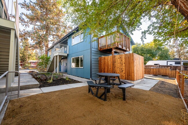 The RidgeLine Apartments