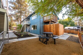 The RidgeLine Apartments in Bend, OR - Building Photo - Building Photo