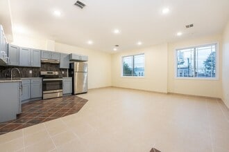 44 Bergen Blvd in Fairview, NJ - Building Photo - Building Photo