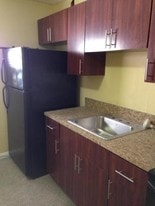 518 NW 12th Ave in Boynton Beach, FL - Building Photo