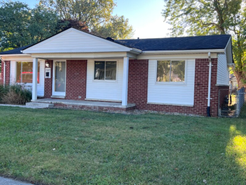 15605 Harriet St in Romulus, MI - Building Photo