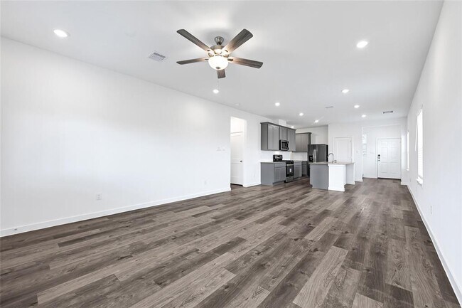 3938 Windy Whisper Dr in Brookshire, TX - Building Photo - Building Photo