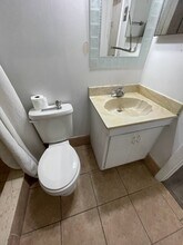 2510 SW 81st Ave, Unit 405 in Davie, FL - Foto de edificio - Building Photo
