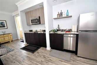 51 Macewen Dr, Unit 1 in Osprey, FL - Building Photo - Building Photo