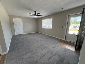 315 E Deer Creek Dr in Rose Hill, KS - Building Photo - Building Photo