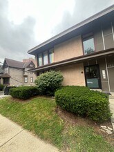 1851 N Oakland Ave (18 Unit) in Milwaukee, WI - Building Photo - Interior Photo