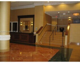 8390 SW 72nd Ave in Miami, FL - Building Photo - Building Photo