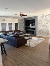 3948 Ella Dr in Tallahassee, FL - Building Photo - Building Photo