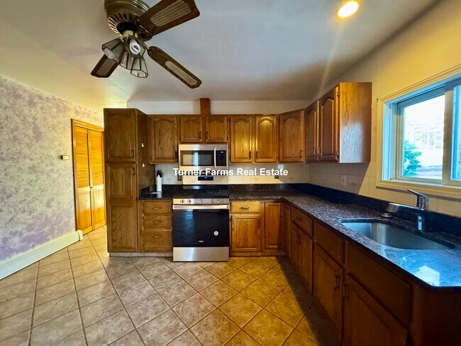 67 Gore St, Unit 2F