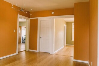 379 E Wabasha St in Winona, MN - Foto de edificio - Building Photo