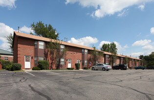 196 Georgetown Dr in Delaware, OH - Building Photo