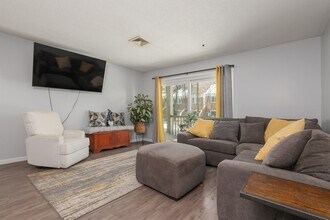 109 Hunters Run Pl in Haverhill, MA - Building Photo - Building Photo