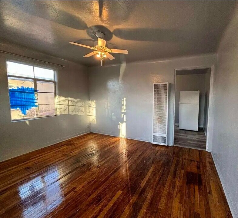 242 Wisconsin St NE, Unit A in Albuquerque, NM - Building Photo