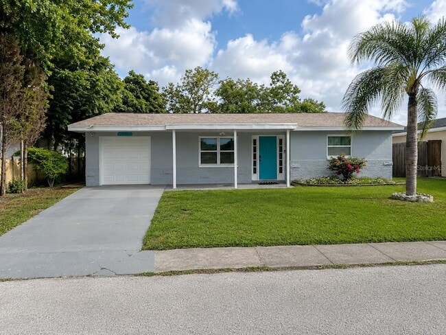7325 Ivanhoe Dr