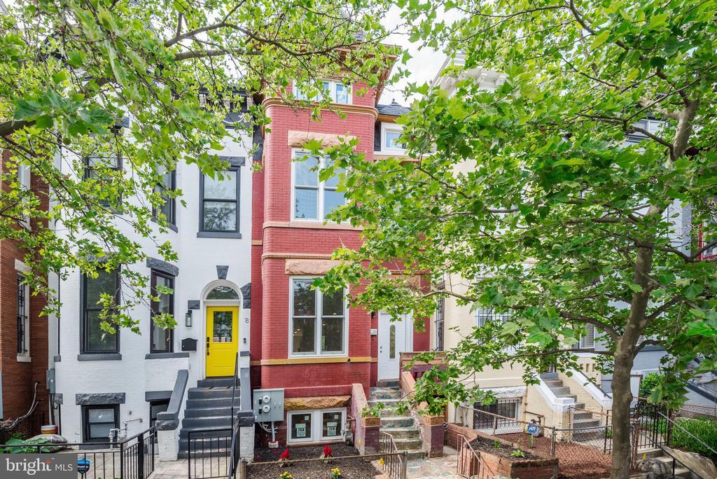 20 T St NW in Washington, DC - Building Photo