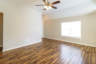 1216 Sandpiper Dr in Aubrey, TX - Building Photo - Building Photo