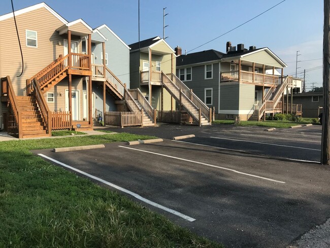 property at 2725 S 4th St