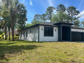 1597 Kerman St in North Port, FL - Building Photo - Building Photo