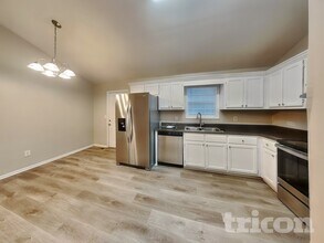 210 Kennedy Dr in Carrollton, GA - Building Photo - Building Photo