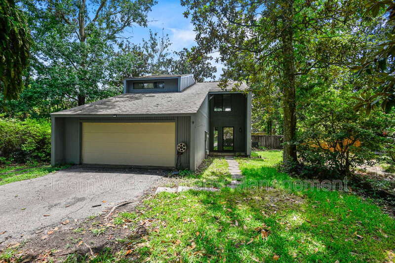 9 Stallion Ct in Charleston, SC - Building Photo