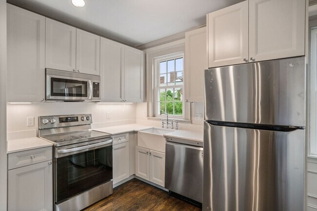 property at 9 Dana St
